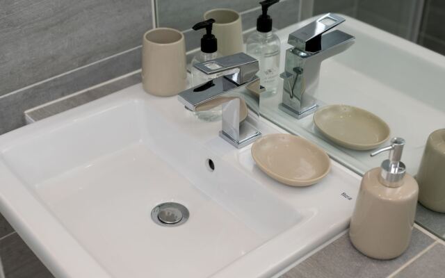 Rethink Living - Luxury Brighton Marina