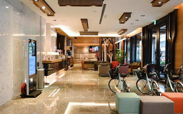 Gogo Hotel 38