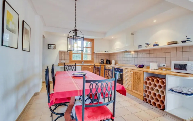 Charming villa with private pool and wifi