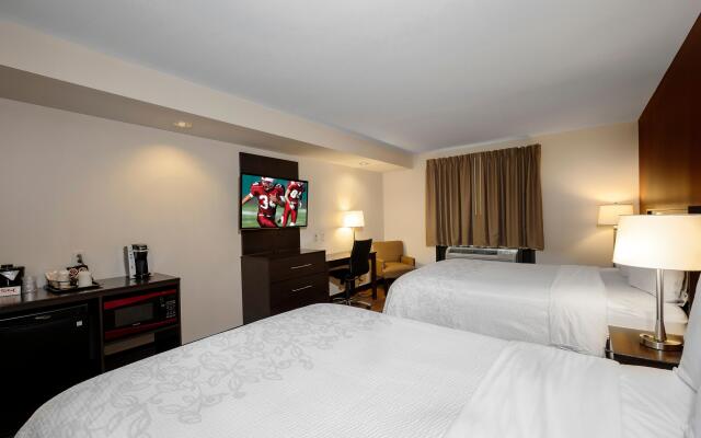 Red Roof Inn PLUS+ & Suites Malone