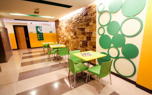 Go Hotels Iloilo