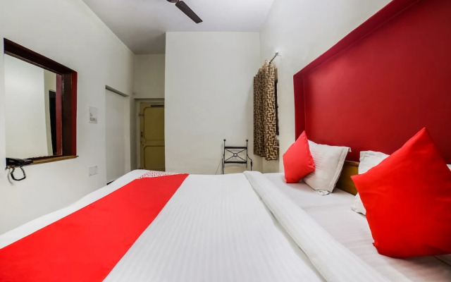 OYO 30231 Hotel Anshu