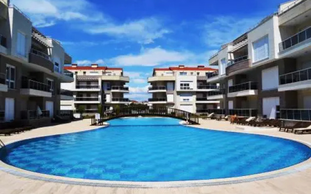 Antalya belek odyssey park ground floor 2 bedrooms pool view close to center