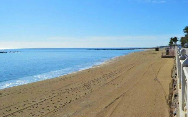 Cozy apartment in Garrucha on the beachfront