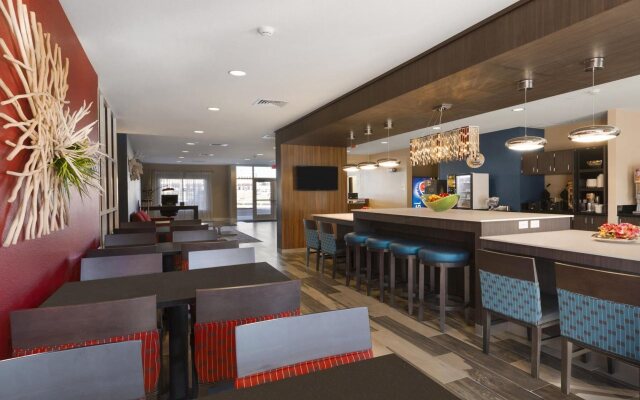 Super 8 Bismarck North