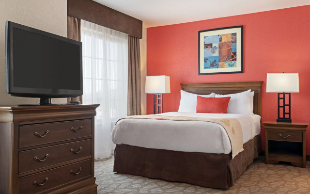 Baymont By Wyndham Greensboro/Coliseum