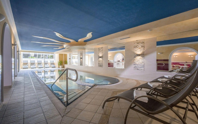 Hotel Alpina