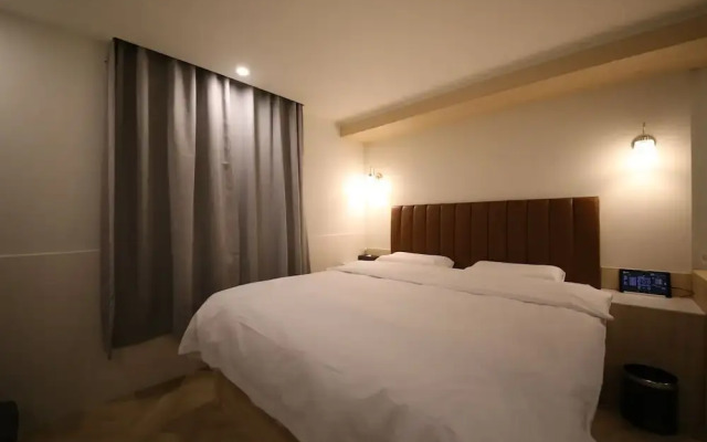 25 Hotel