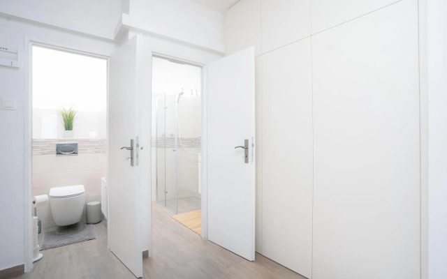 Bright Apartment in Old Town by Prague Days