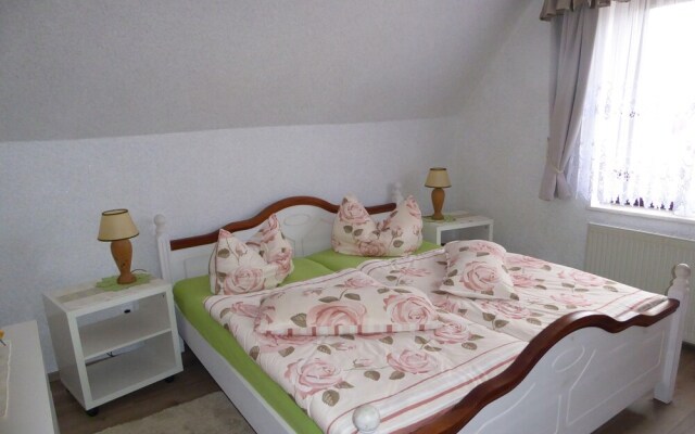 Rewo II Rabe, Reusenweg 3, 18581 Lauterbach