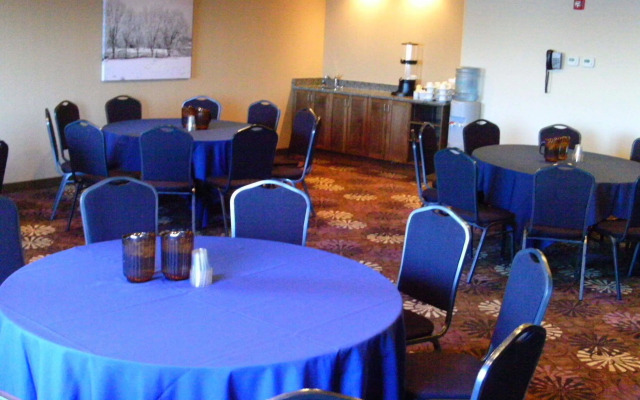 Camrose Resort & Casino