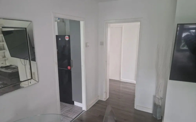 Immaculate 1-bed Apartment in Woodford Green