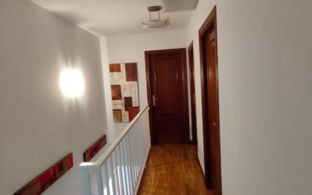 Casa amplia y luminosa cerca de Pamplona - Izarren Etxea