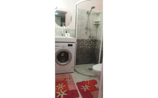 Апартаменты на улице Маклина 45