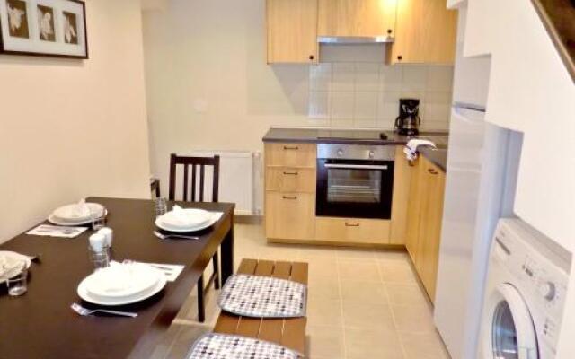 Where the Wild Roses Grow