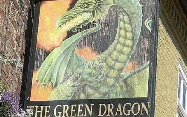 OYO The Green Dragon