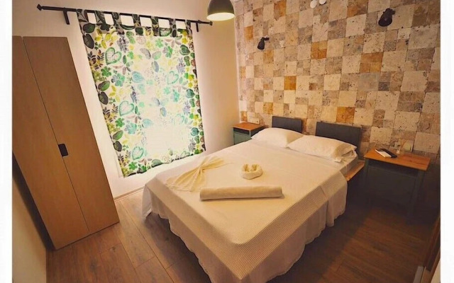 Lithos Hotel