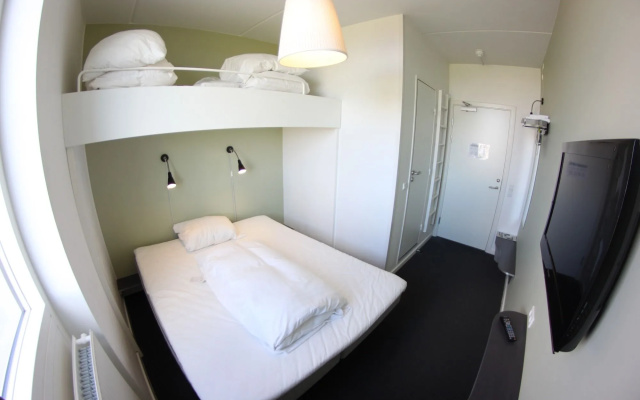 Motel X