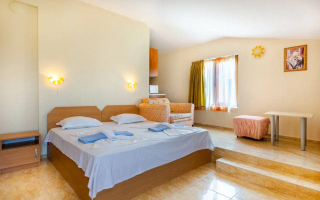 Double Room in Dafinka Guest House
