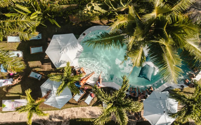 Clandestino - Hostel