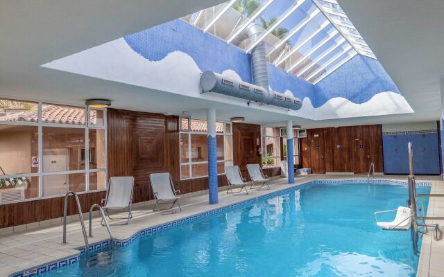 Los Amigos Beach Club Hotel