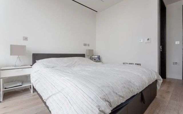 Modern 2 Bedroom Flat With a Stunning View