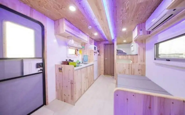 Gangneung Base Camp Glamping