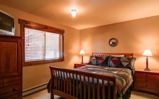 RedAwning Lakeview Holiday home