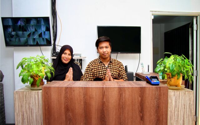Hotel Syariah Mama Kutajaya Pasar Kemis