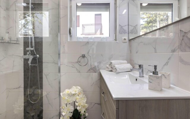 Amazing Home in Dramalj With Wifi and 2 Bedrooms