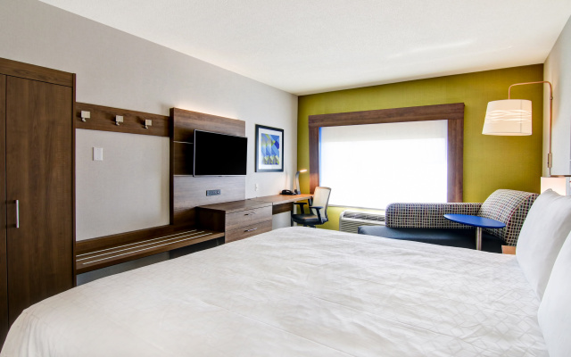 Holiday Inn Express Hotel & Suites Toronto - Markham by IHG