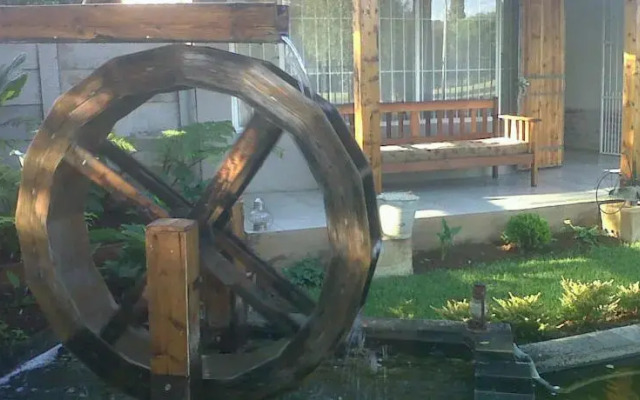 On The Wheel Guesthouse