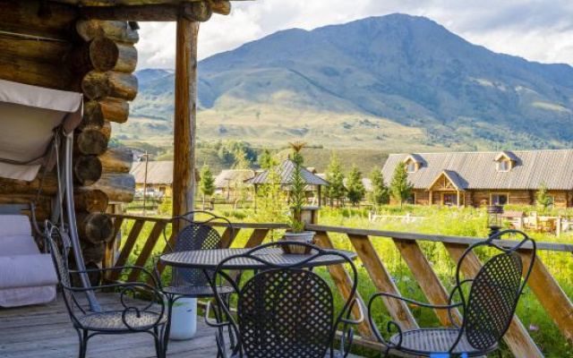 Hewu Nova Cabin (Old Village, Beautiful Peak Station, Hewu Bridge Store) – Outside – Altay