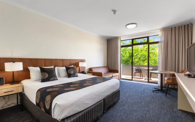 Mantra Meridien Adelaide