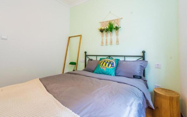 Zhengzhou Erqi·Zhengzhou Railway Station· Locals Apartment 00159950