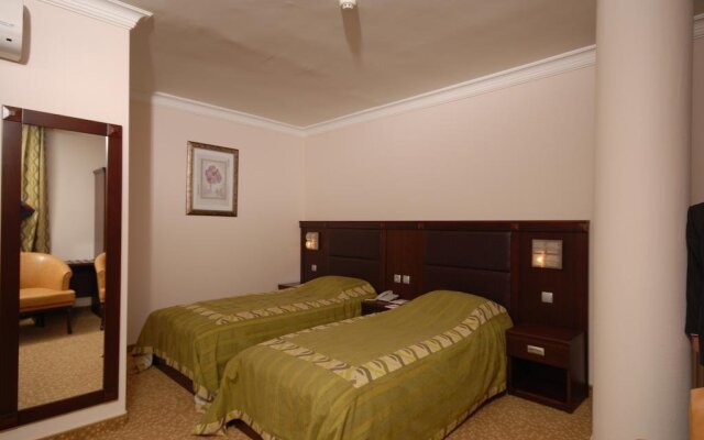 Grand Saatcioglu Otel