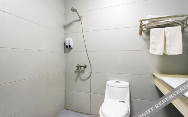 The Peach Blossom Island Hotel in OYO Danyang