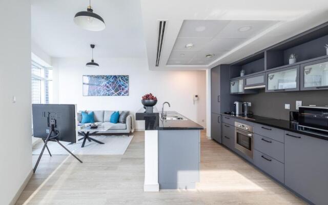 Homesgetaway - Lovely 1BR Bellevue Tower