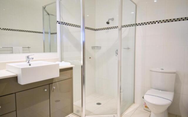 Solaire Apartments