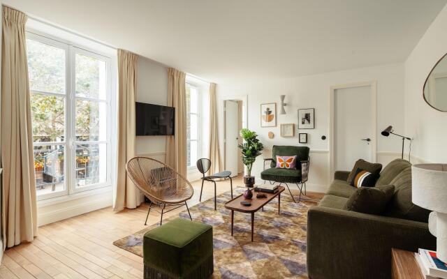 My Maison In Paris - Louvre