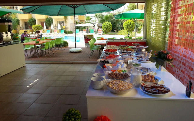 Summer Rose Hotel