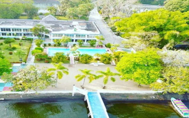 Hotel Playa Azul