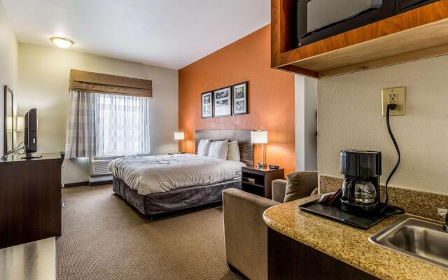 Sleep Inn & Suites Stafford - Sugarland