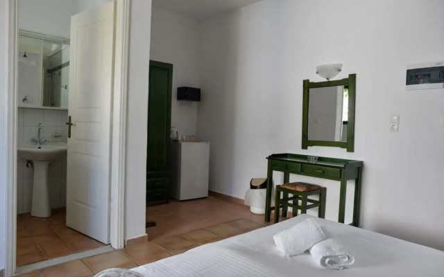 Eva Suites