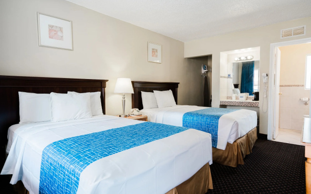 Travelsuites Inn