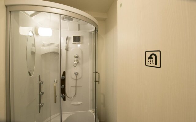 Hiromas Hostel in Kanda