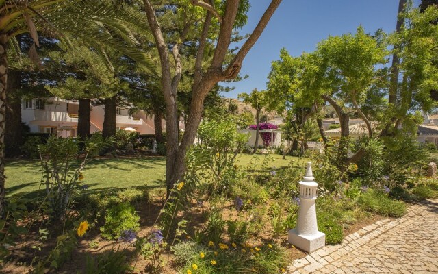 Quinta Paraiso da Mia Two Bedroom Apartment