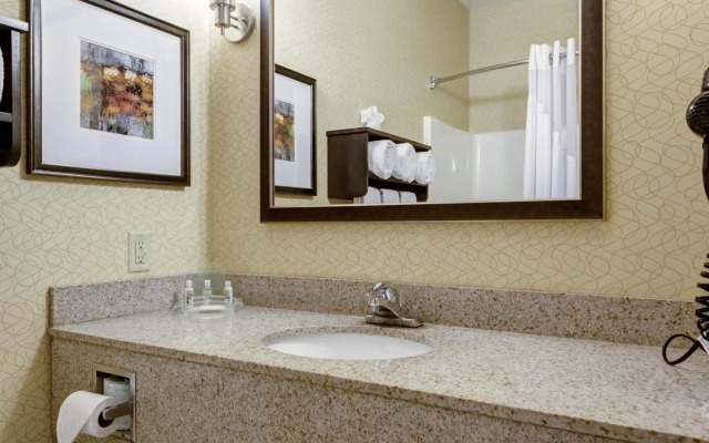 Holiday Inn Express & Suites Sikeston Southwest by IHG