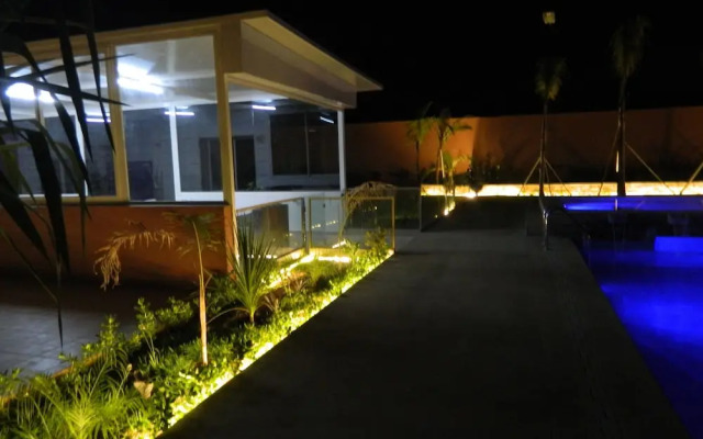 Villa Rabat Pool And Tennis