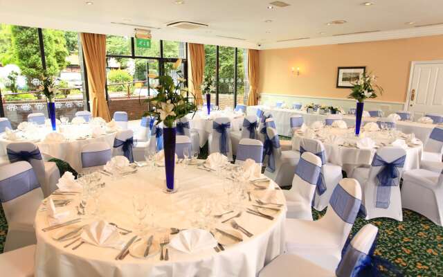 Best Western Plus Pinewood Manchester Airport-Wilmslow Hotel